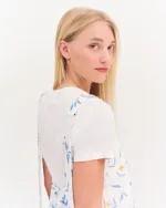 Φόρεμα floral με T-shirt | Case Study
