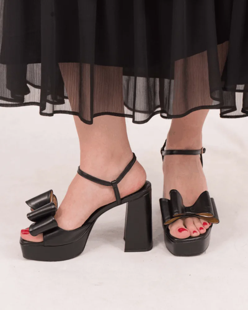 So Chic Annalisa μαύρα πέδιλα με φιόγκο