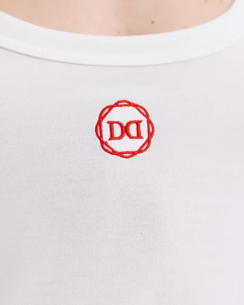 Dolce Domenica Λευκή Αμάνικη Minimal Μπλούζα με Logo
