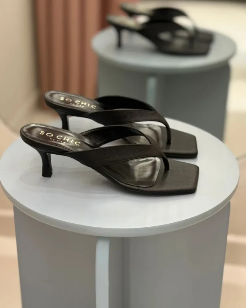 So Chic Ning Δερμάτινα Mules Μαύρα
