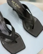 So Chic Ning Δερμάτινα Mules Μαύρα