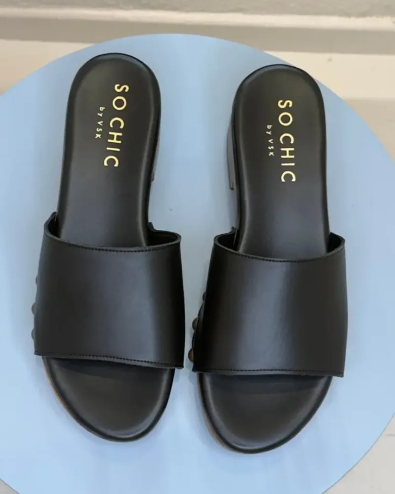 So Chic Μαύρα Σαμπό Terez