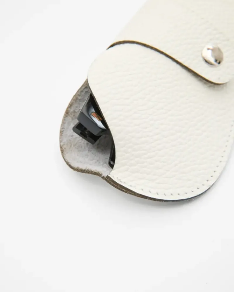 Leather Twist Δερμάτινη Θήκη Γυαλιών Λευκή με Λουράκι